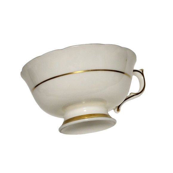 Vintage Paragon‎ Gold Floral Bouquet Filigree Teacup Cup & Saucer England - Picture 10 of 12